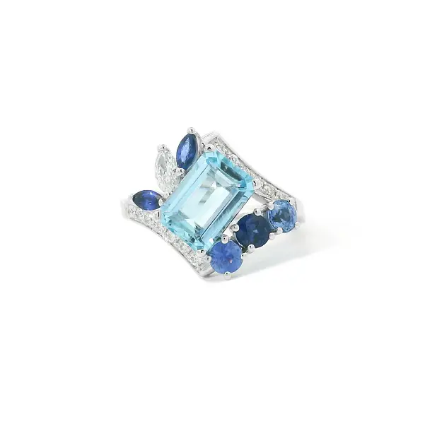 Exclusive Ring with Aquamarine, Sapphire Glitter and Diamonds
