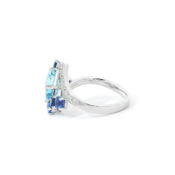 Exclusive Ring with Aquamarine, Sapphire Glitter and Diamonds