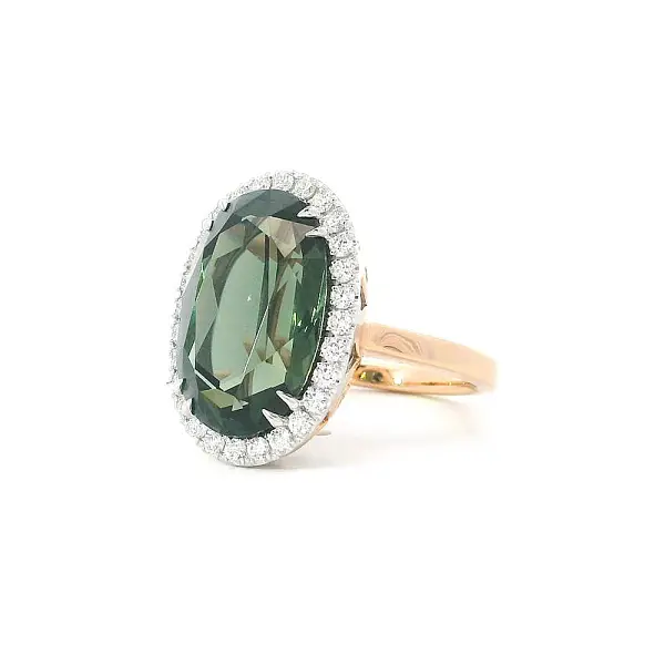Luxury Ring with Green Tourmaline and Diamonds