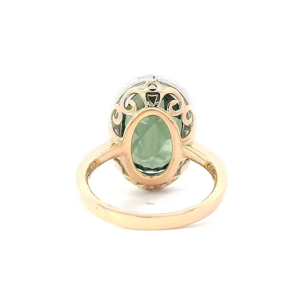 Luxury Ring with Green Tourmaline and Diamonds
