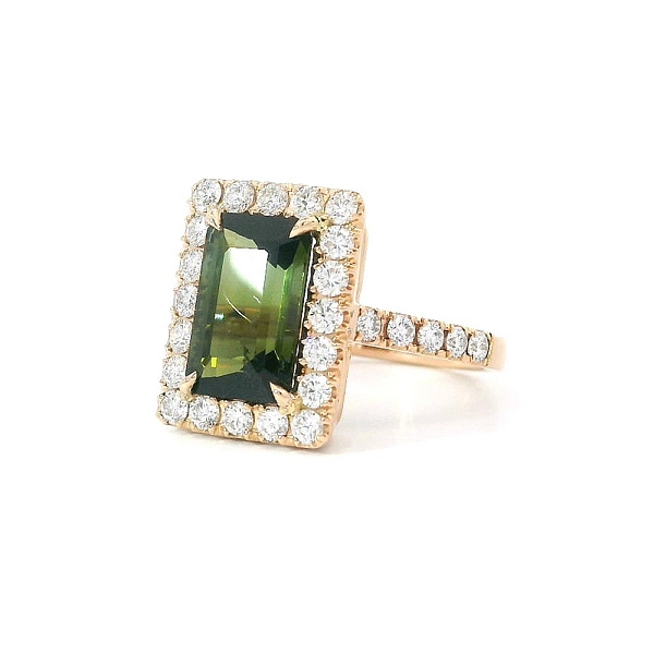 Ring Natural Elegance of Green Tourmaline and Diamonds