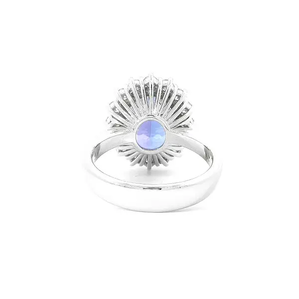 Exclusive White Gold Ring with Tanzanite and Diamond Sparkle