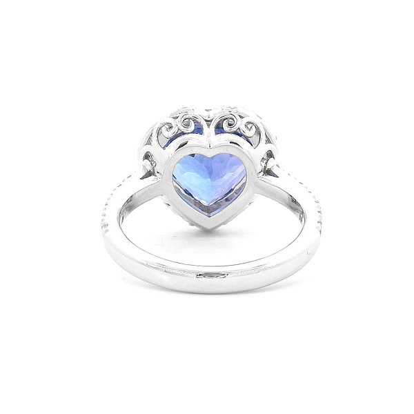 Exclusive Master Ring with Tanzanite in Combination with Diamonds