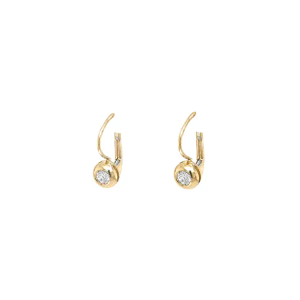 Gold earrings with diamonds