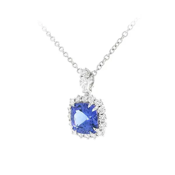 Luxury Necklace with Tanzanite in Symphony of Diamonds