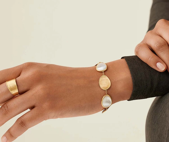 Gold Marco Bicego Lunaria Bracelet BB2099 MPW Y 02
