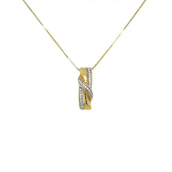 Gold Pendant with Diamonds