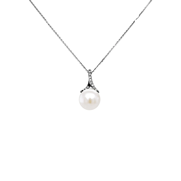 Gold Pendant with Natural Pearl and Diamonds