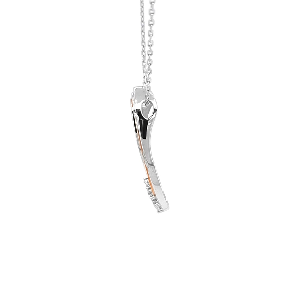Gold Pendant with Diamonds