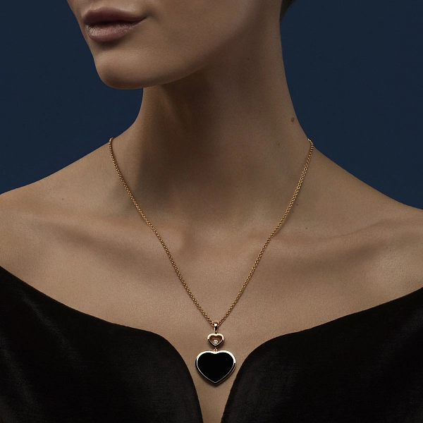 Gold Pendant Chopard Happy Hearts 79A075-5201