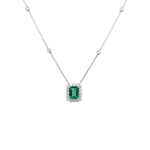 Gold Pendant with Emerald and Diamonds