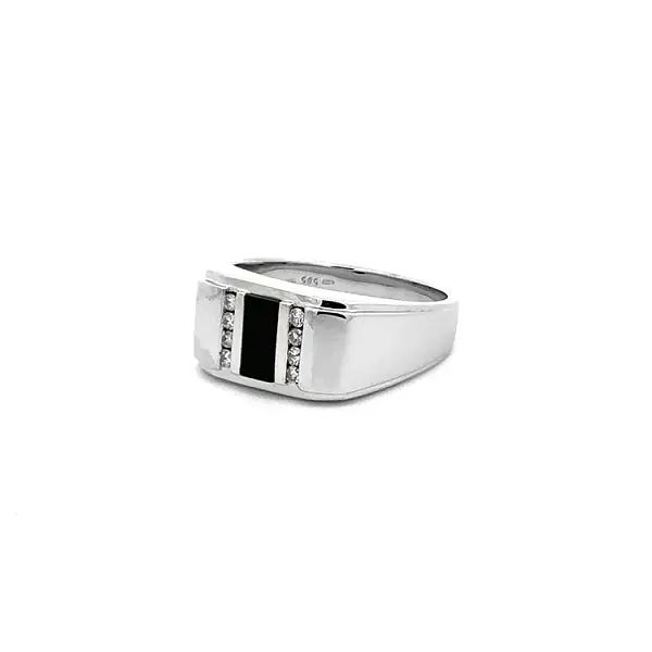 Gold Ring with Onyx and Diamonds