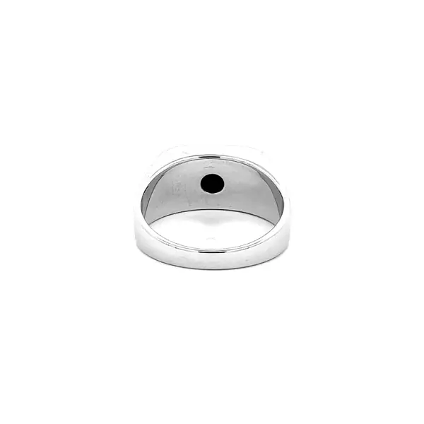 Gold Ring with Onyx and Diamonds