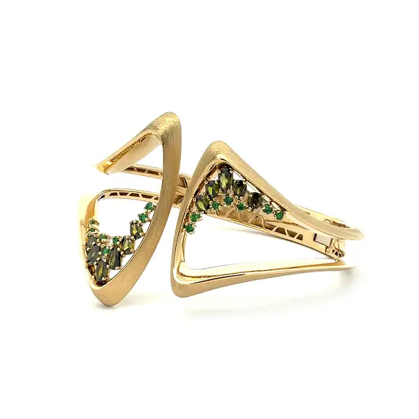 Gold Ladies Bracelet with Green Stones