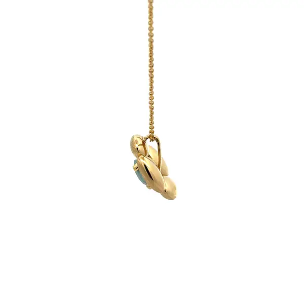 Gold Distinctive Necklace