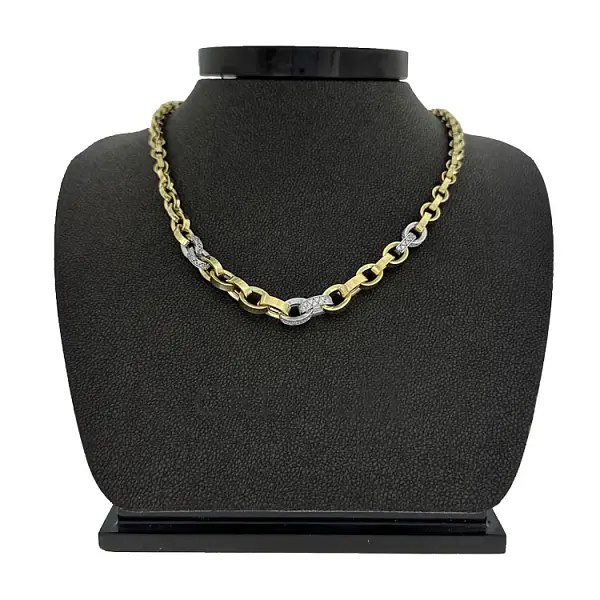 Necklace with Zircones in Gold