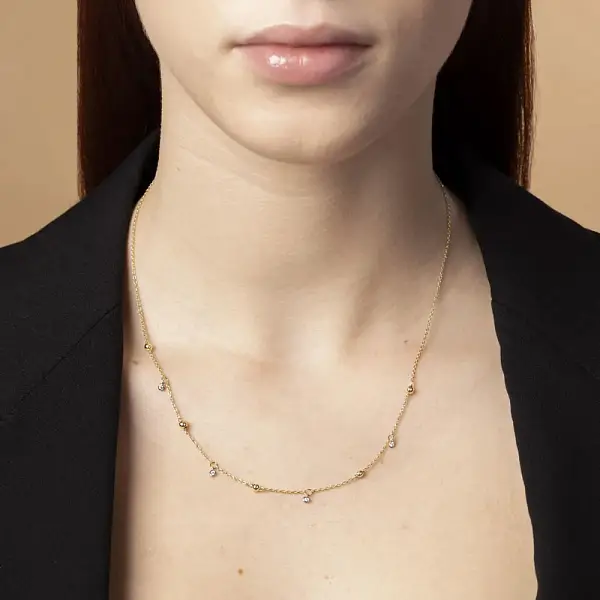 Necklace with Zirconias in Gold