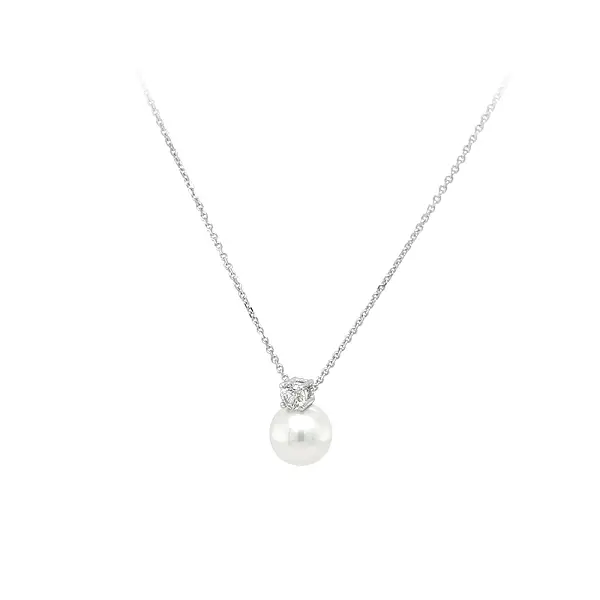 White Gold Pearl Necklace