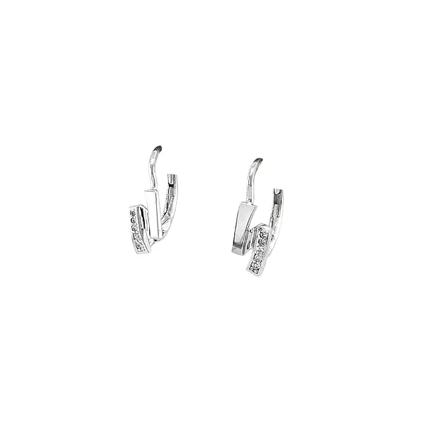 Fine White Gold Earrings with Elegant Curved Pattern