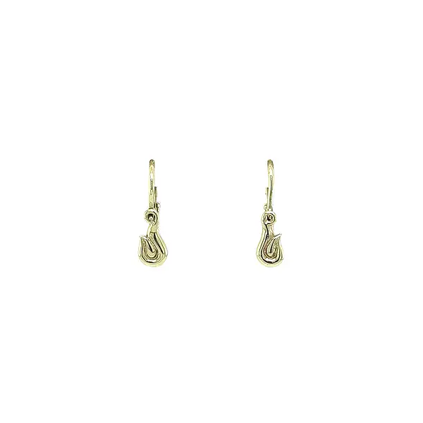 Elegant Gold Earrings with Timeless Design