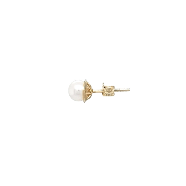 Gold Pecko Earrings with Pearl