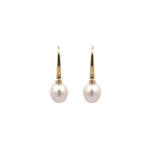 Gold dangle earrings with pearls
