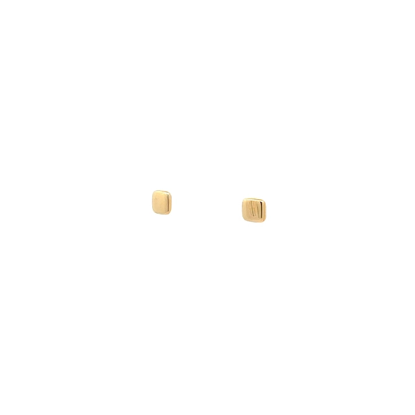 Gold Peck Earrings