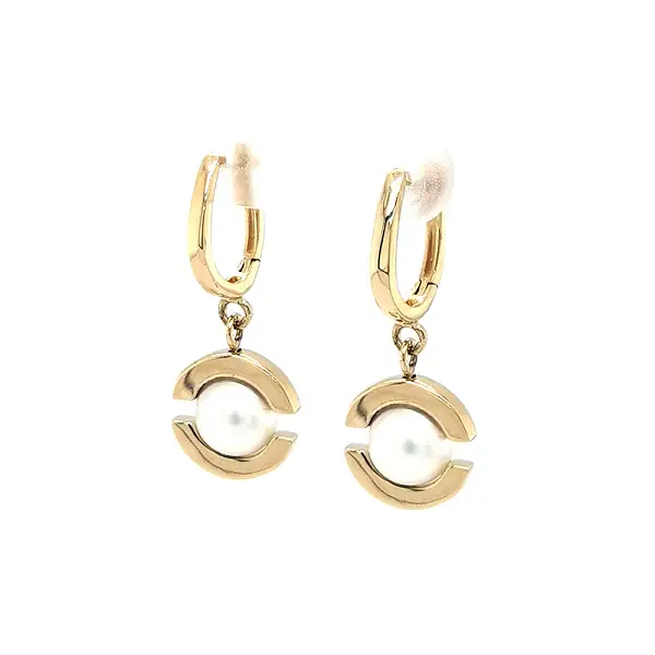 Gold Earrings with Pearl