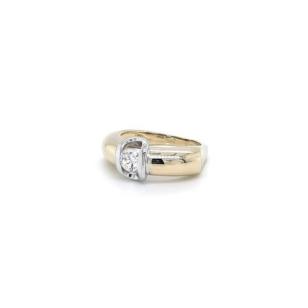 Ring with Ziron from Combined Gold