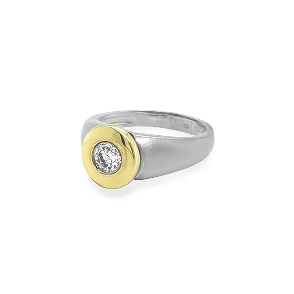 Gold Ring with Zircon