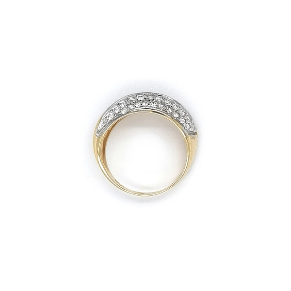 Ring with Zirconias in Gold Combination