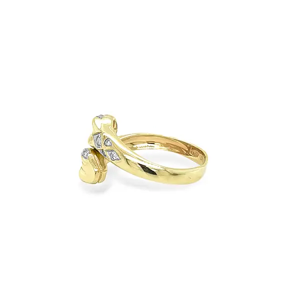 Gold Ring with Zircons