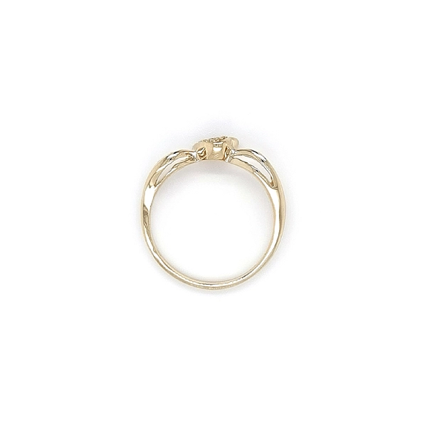 Gold Ring with Zircons