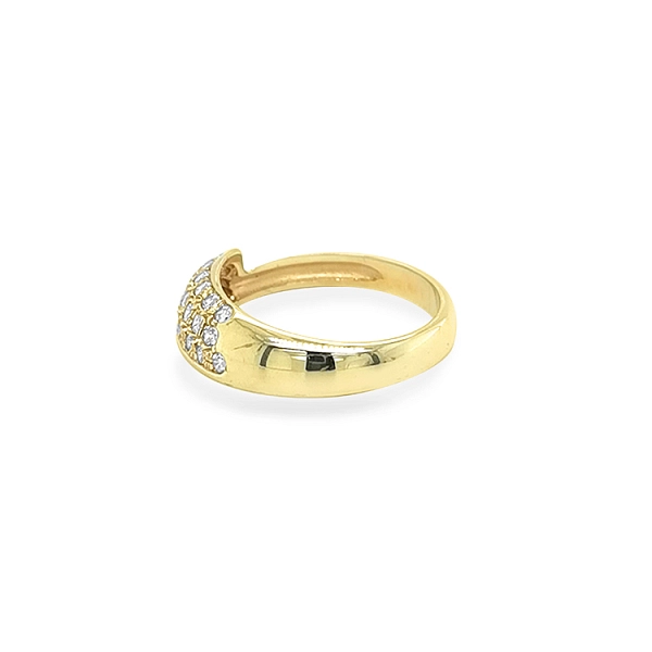 Gold Ring with Zircons