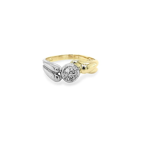 Gold Ring with Zircones made of Combined Gold