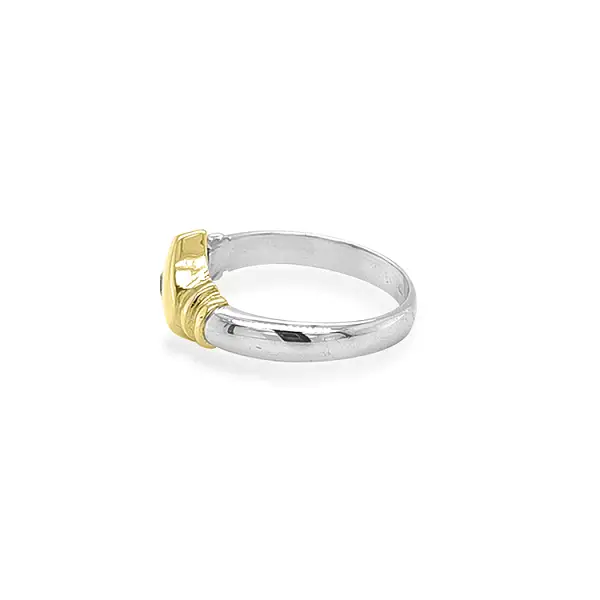 Gold Ring with Zircon made of Combined Gold