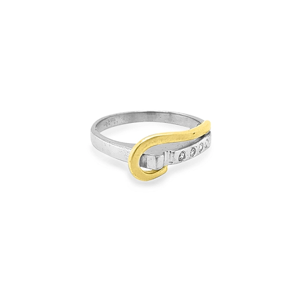 Ring with Zirconias in Gold Combination