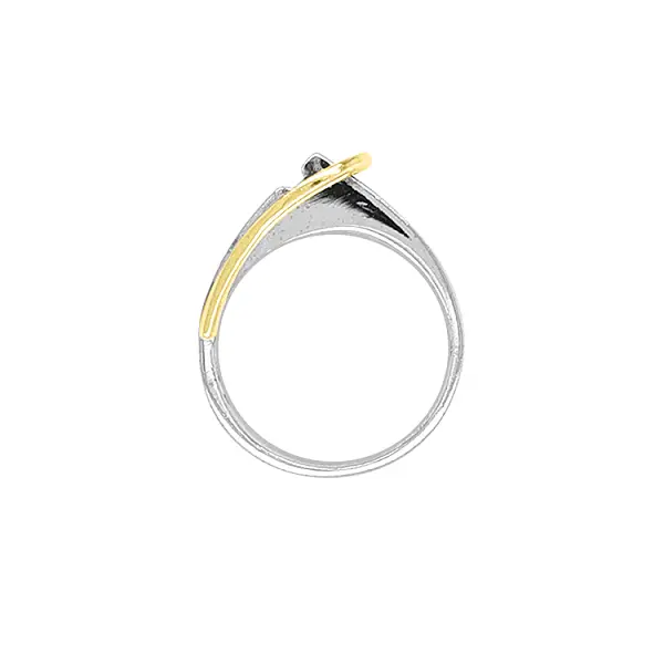 Ring with Zirconias in Gold Combination