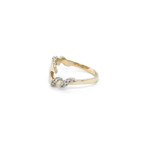 Ring with Zirconias in Gold Combination