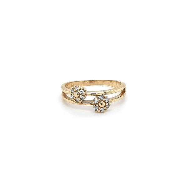 Gold Ring with Zircones Flower