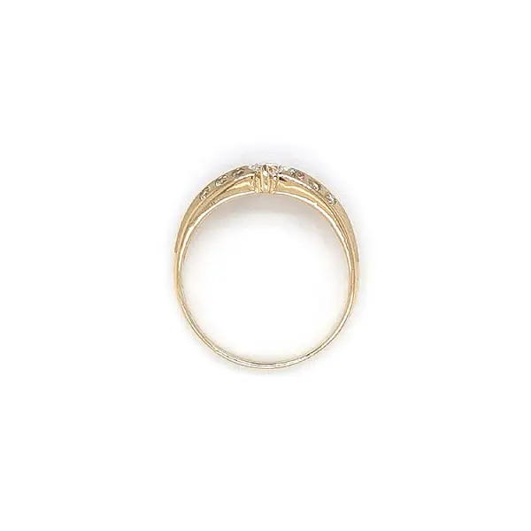 Gold Ring with Zircons