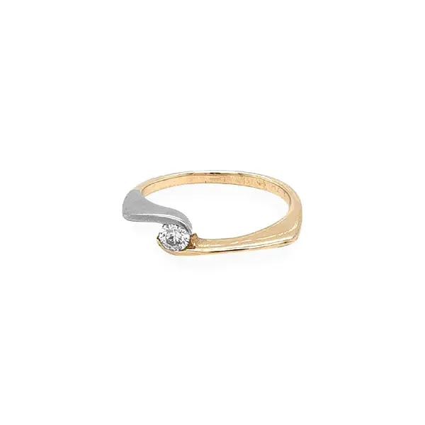 Gold Ring with Zircon made of Combined Gold
