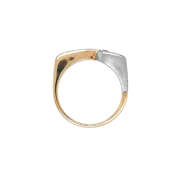 Gold Ring with Zircon made of Combined Gold
