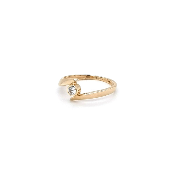 Gold Engagement Ring with Zircon