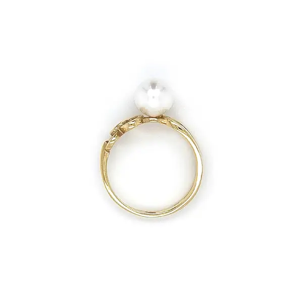 Gold Ring with Pearl