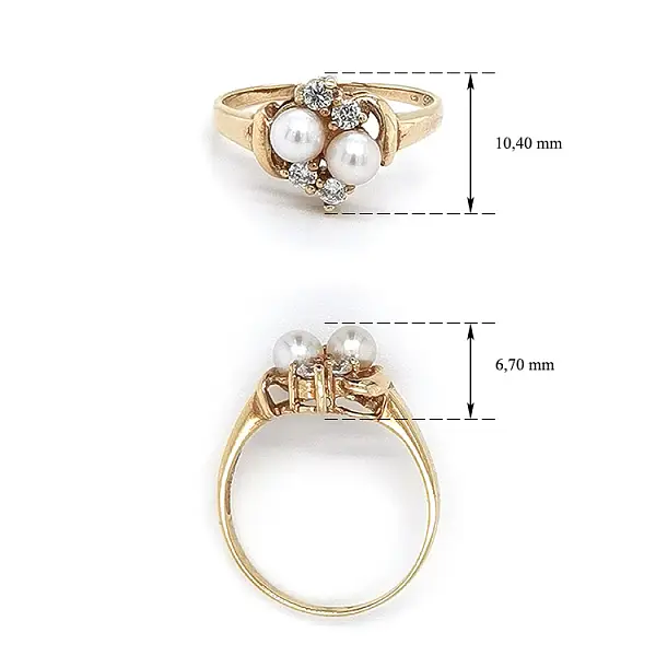 Gold Ring with Pearls and Zircons