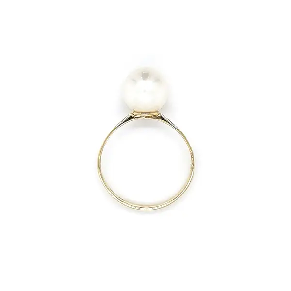 Gold Ring with Pearl