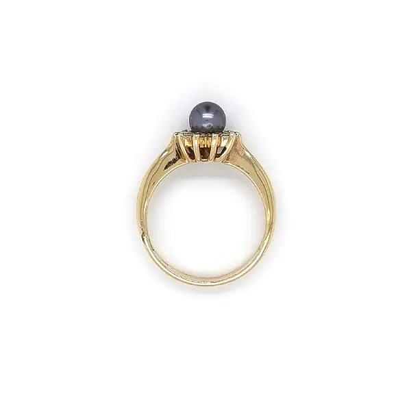 Gold Ring with Black Pearl and Zircons