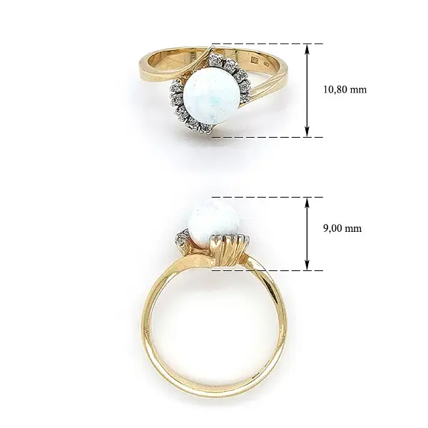Gold Ring with Opal and Zircones