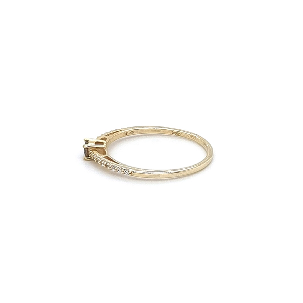 Gold Ring with Záhněda and Zirkony